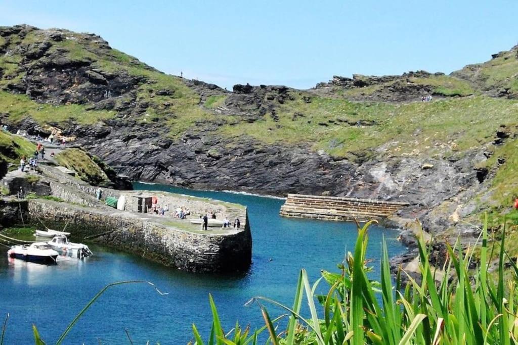 Gorgeous At Crackington Haven, Near And Boscastle, Cornwall Holiday home *